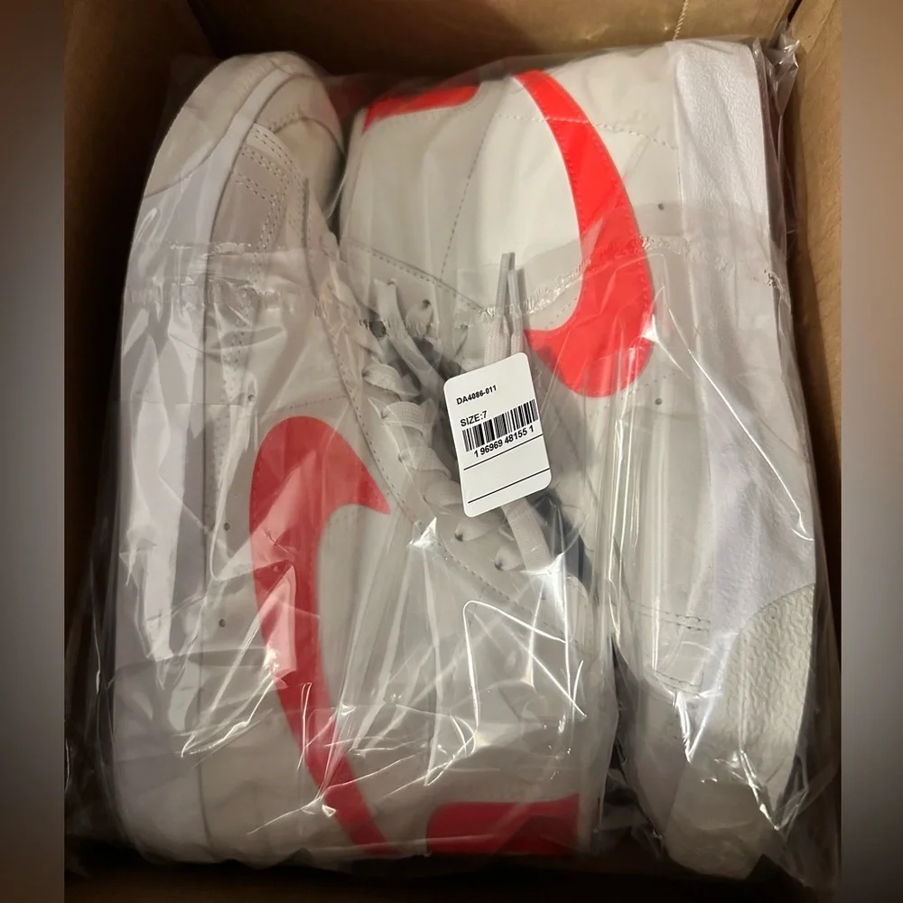 🆕 Nike Blazer Mid '77 Shoes, Phantom Red